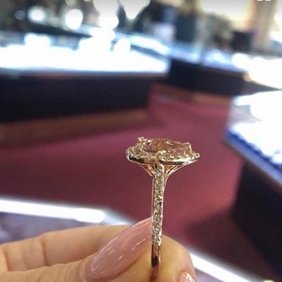 Beautiful Ring - Picture 2 of 2